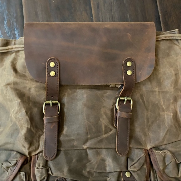 NWT District Fly Brown Leather Fabric Mix Humanely Produced Travelers Backpack - Picture 4 of 14